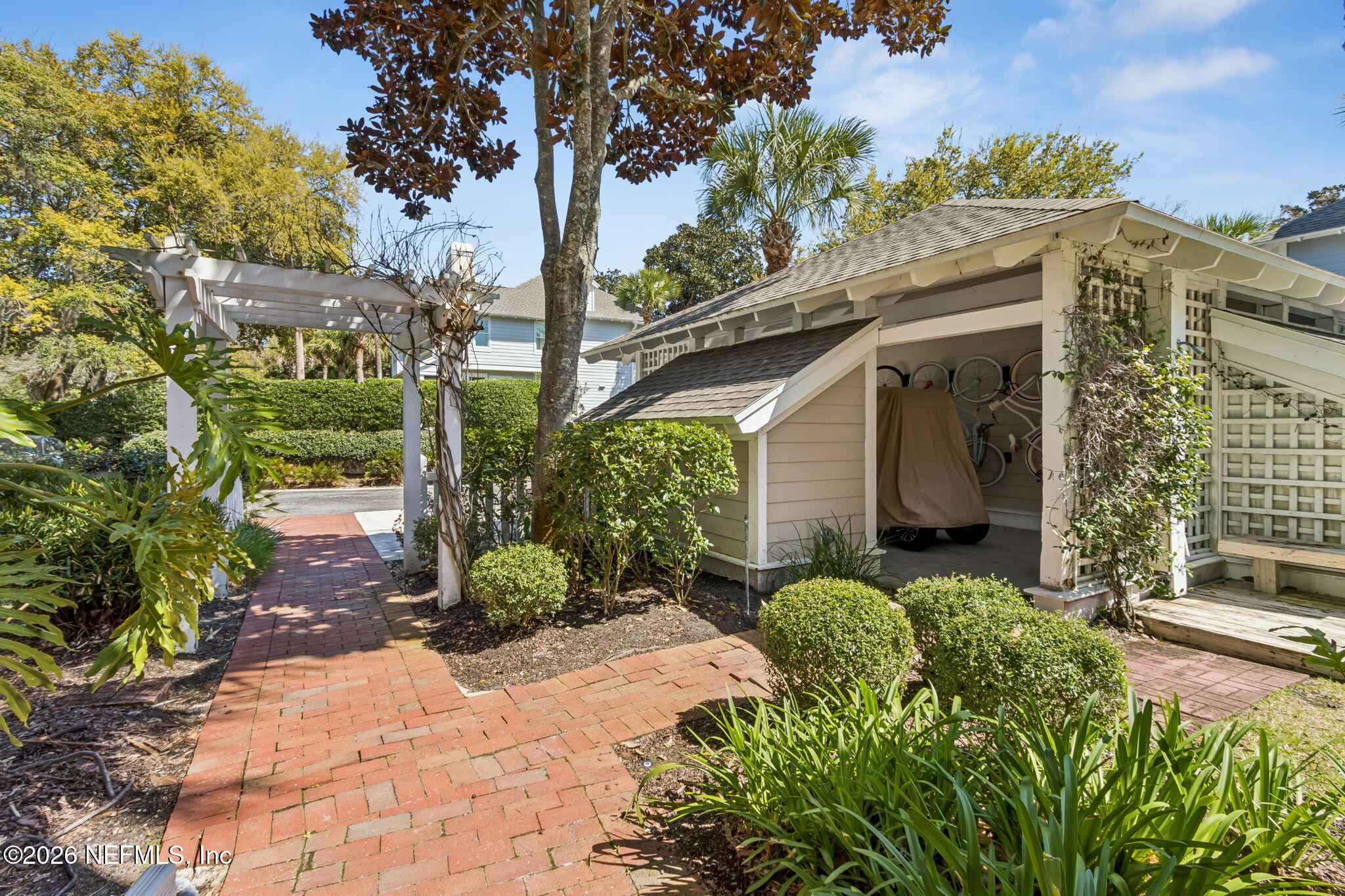 11 LITTLE DUNES Circle
