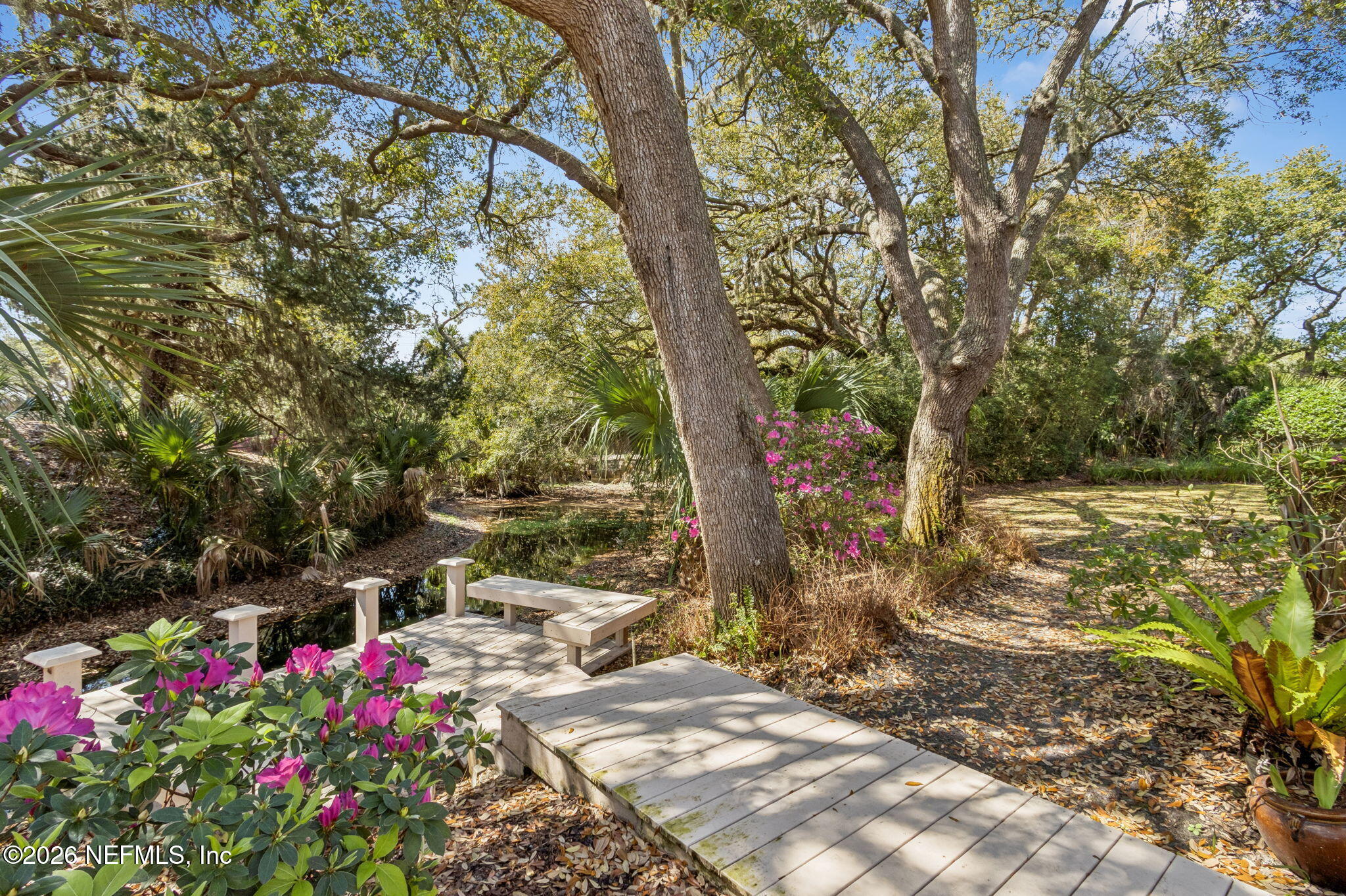 11 LITTLE DUNES Circle