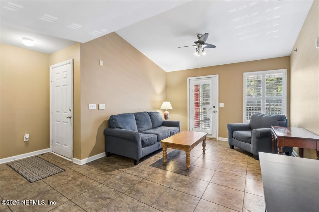 23583 BAHAMA Point 1526