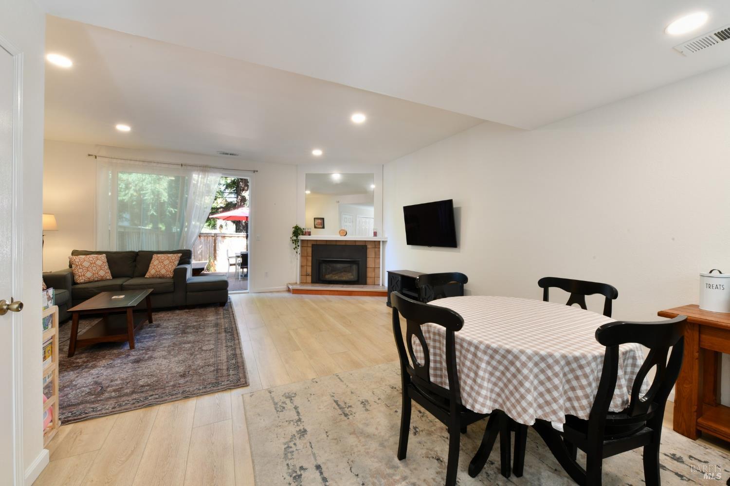 1402 Marylyn Circle