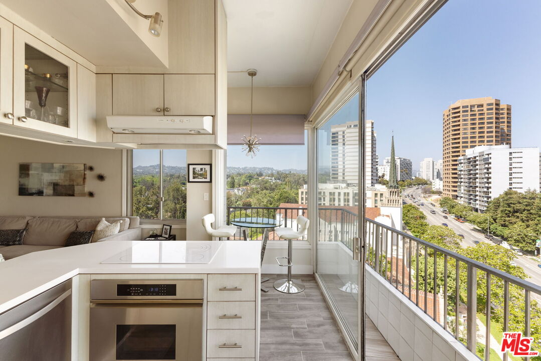 10501 Wilshire Blvd Unit: 1005