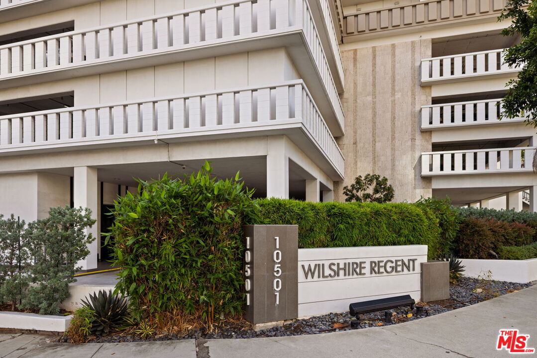 10501 Wilshire Blvd Unit: 1005