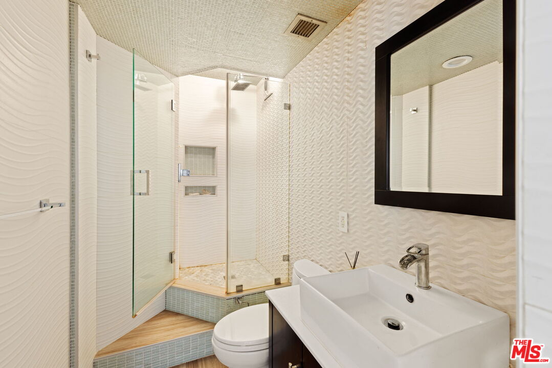 10501 Wilshire Blvd Unit: 1005