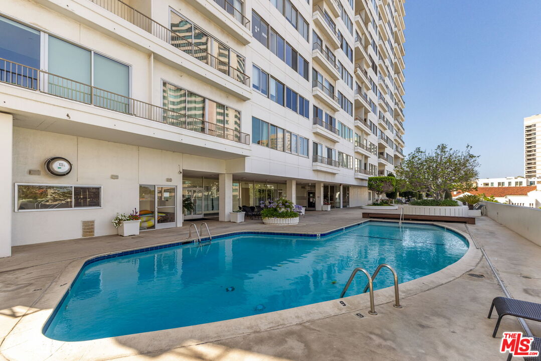 10501 Wilshire Blvd Unit: 1005