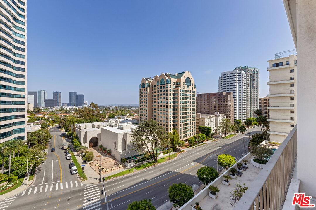 10501 Wilshire Blvd Unit: 1005
