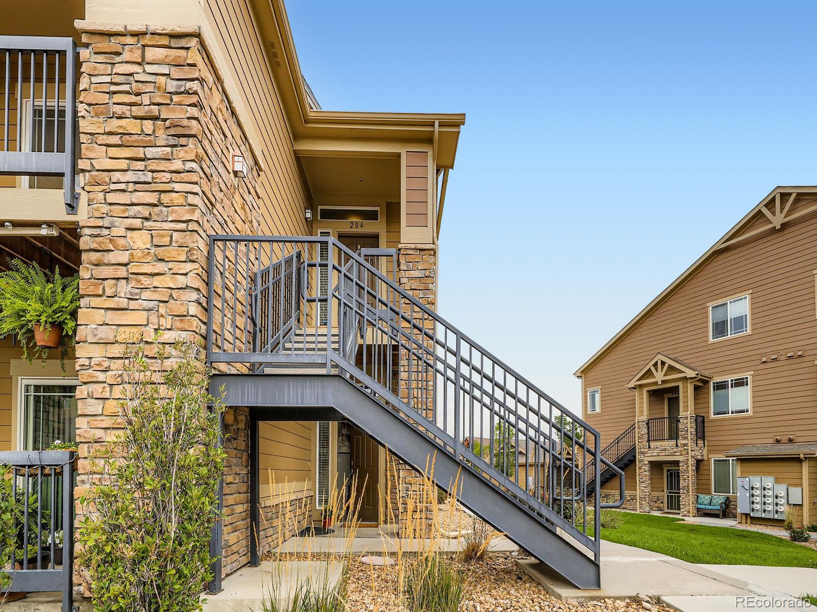 10061 W Victoria Place Unit: 204