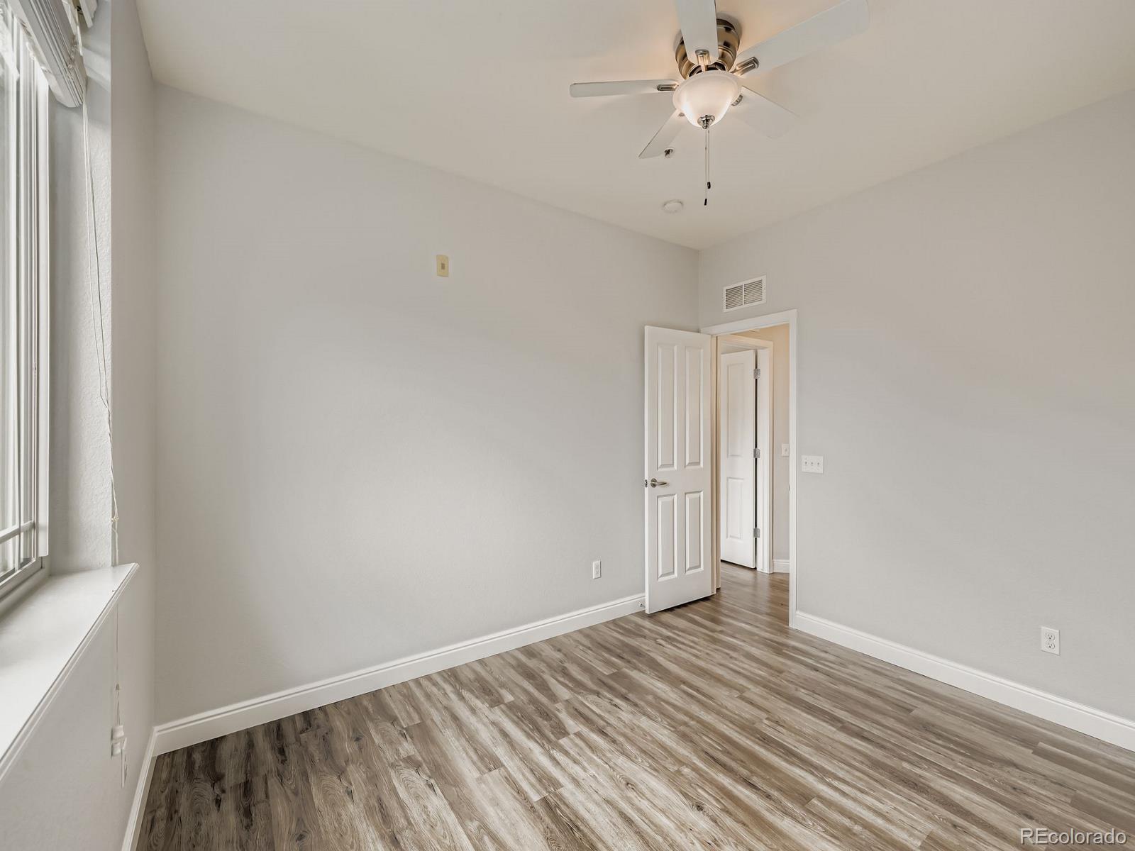 10061 W Victoria Place Unit: 204