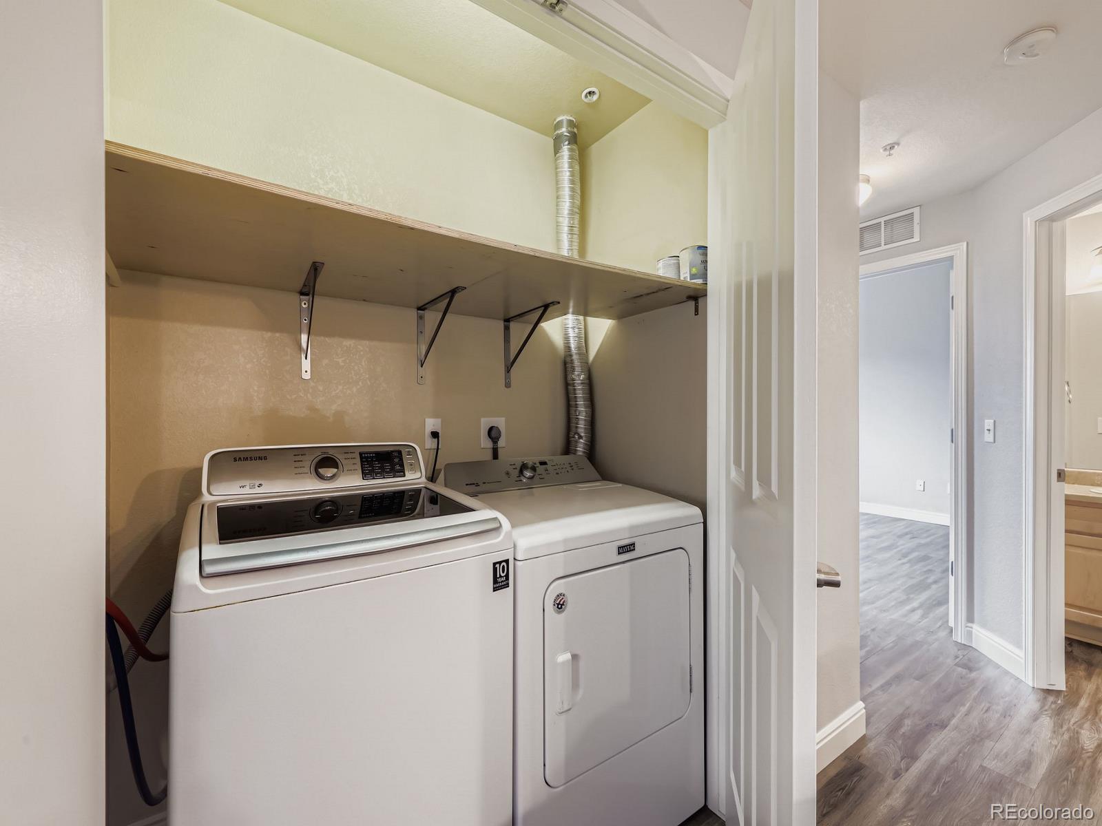 10061 W Victoria Place Unit: 204