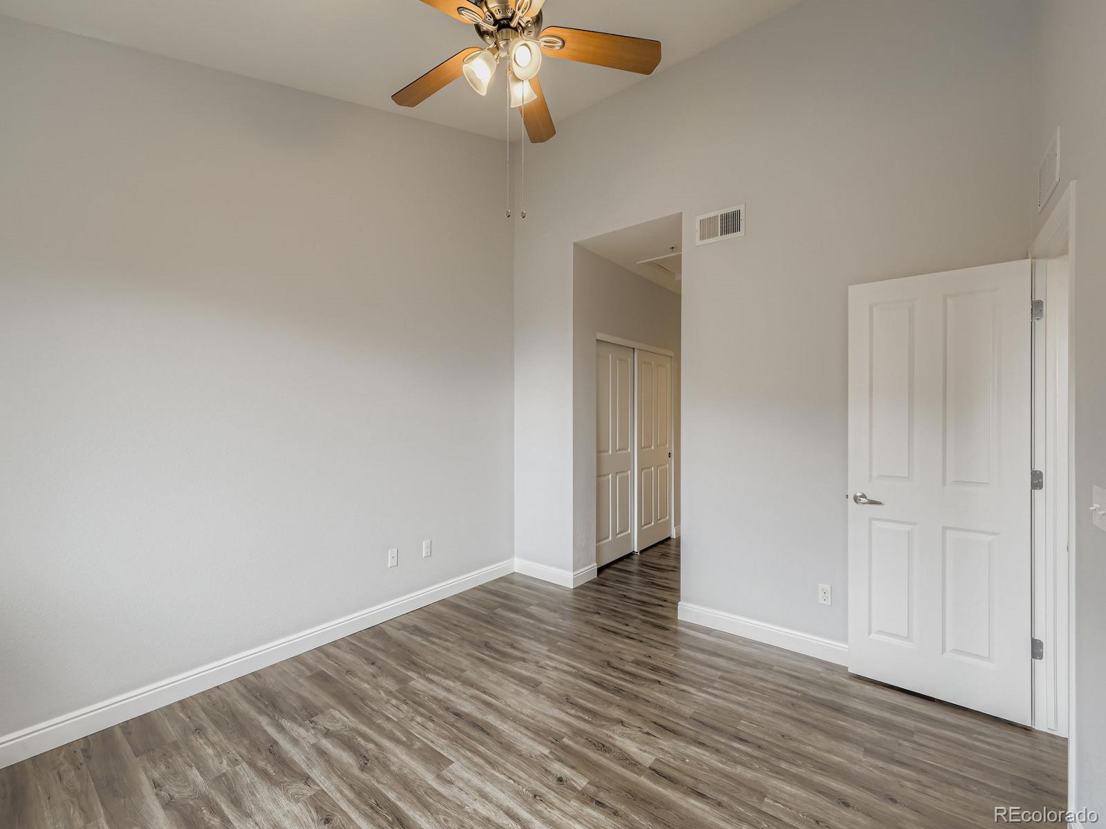 10061 W Victoria Place Unit: 204