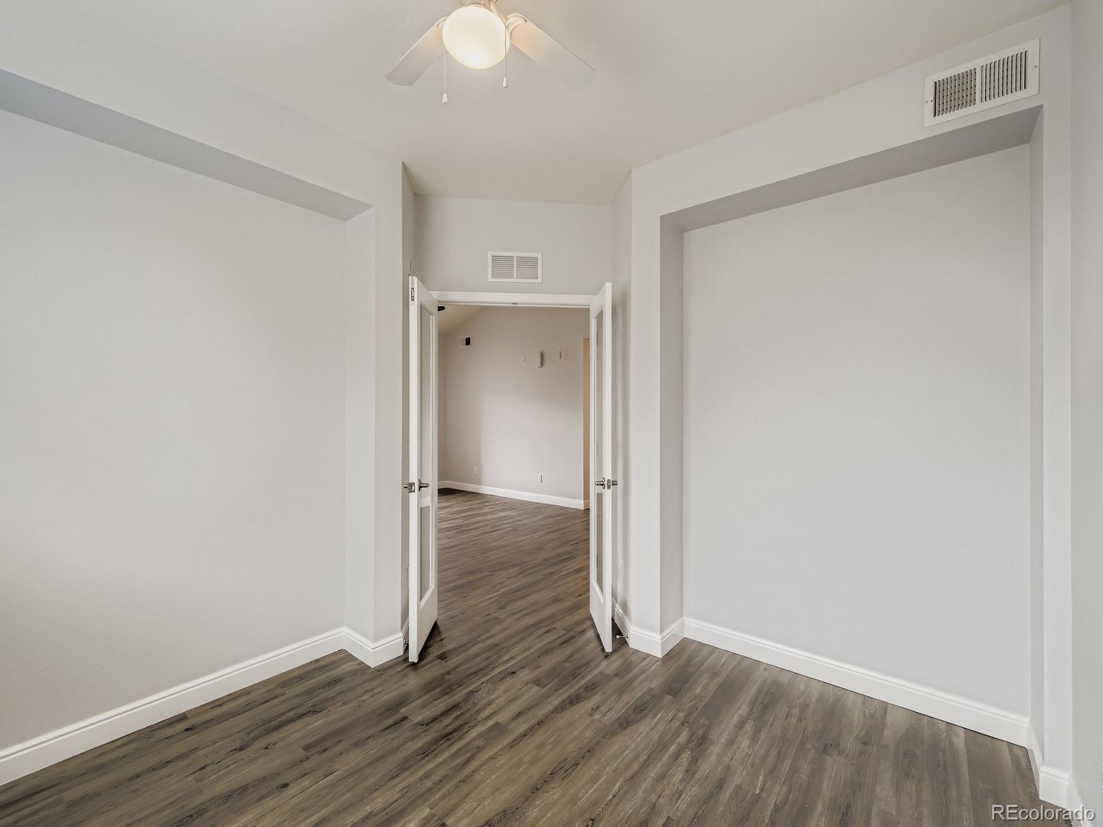 10061 W Victoria Place Unit: 204