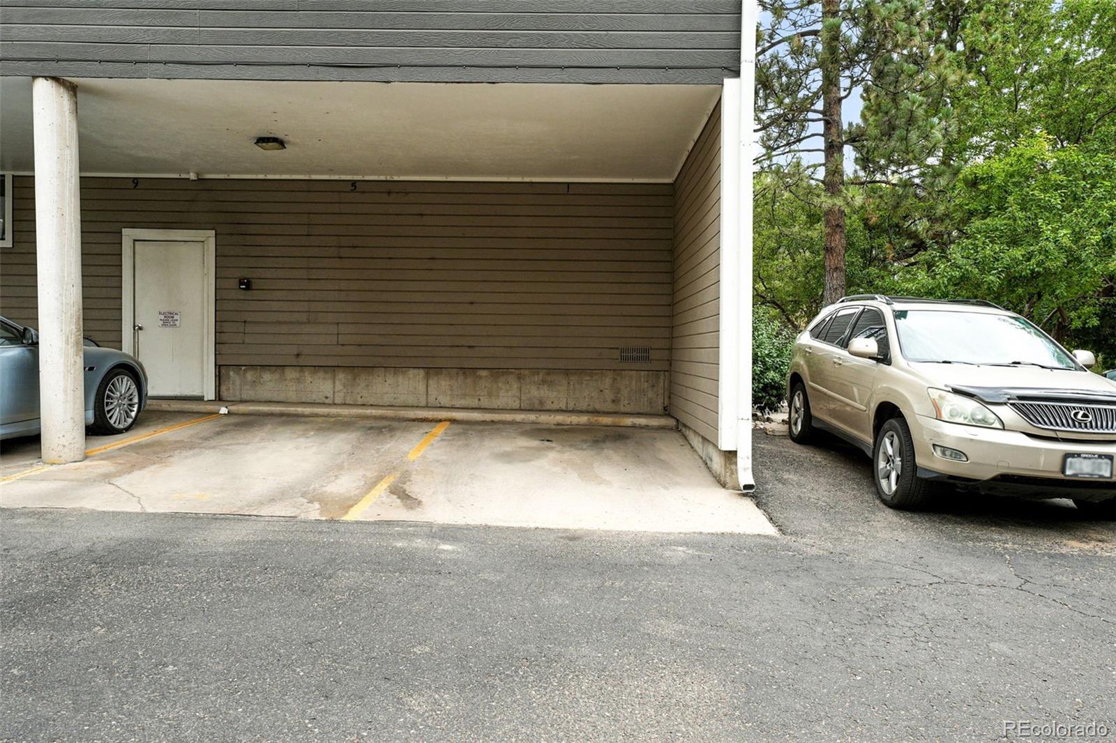 5250 S Huron Way Unit: 6-101