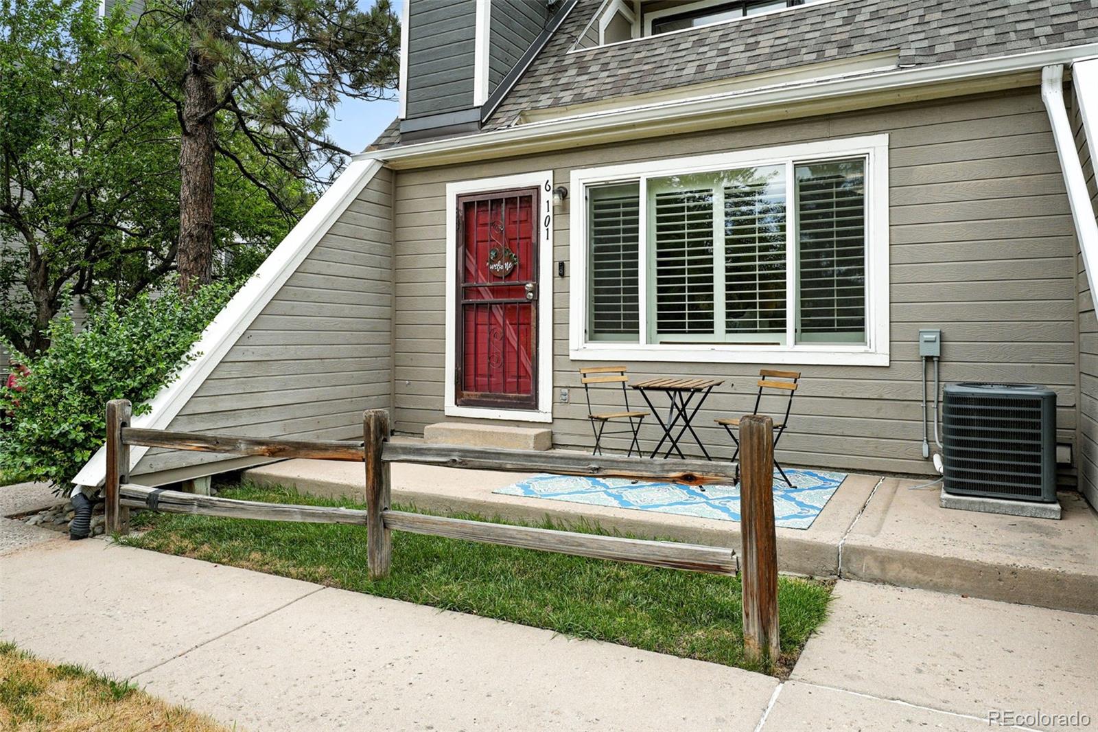 5250 S Huron Way Unit: 6-101