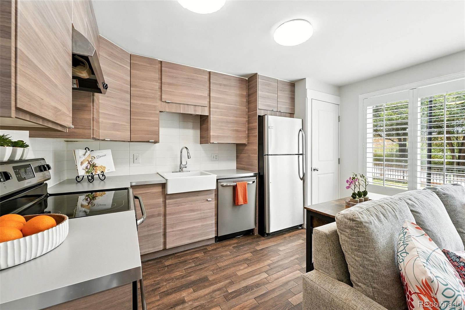 5250 S Huron Way Unit: 6-101