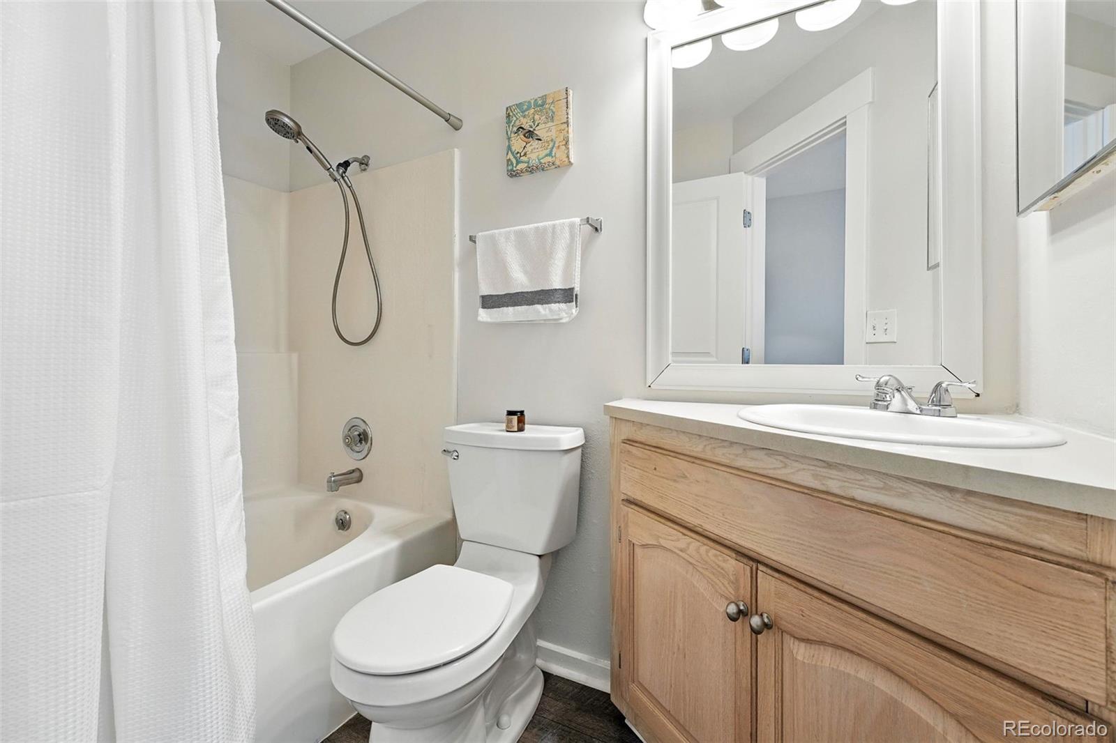 5250 S Huron Way Unit: 6-101