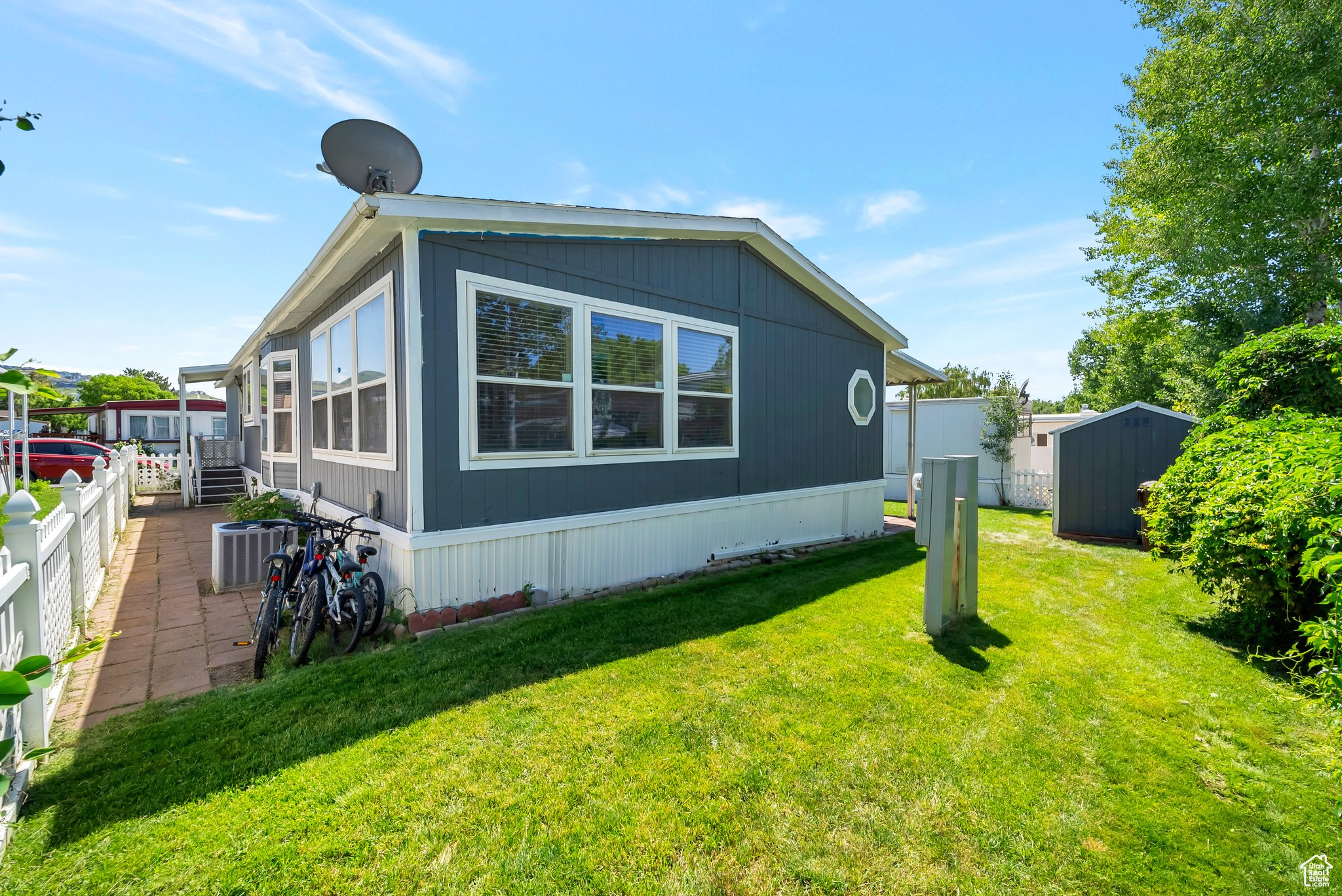 253 GUENEVERE ST #209