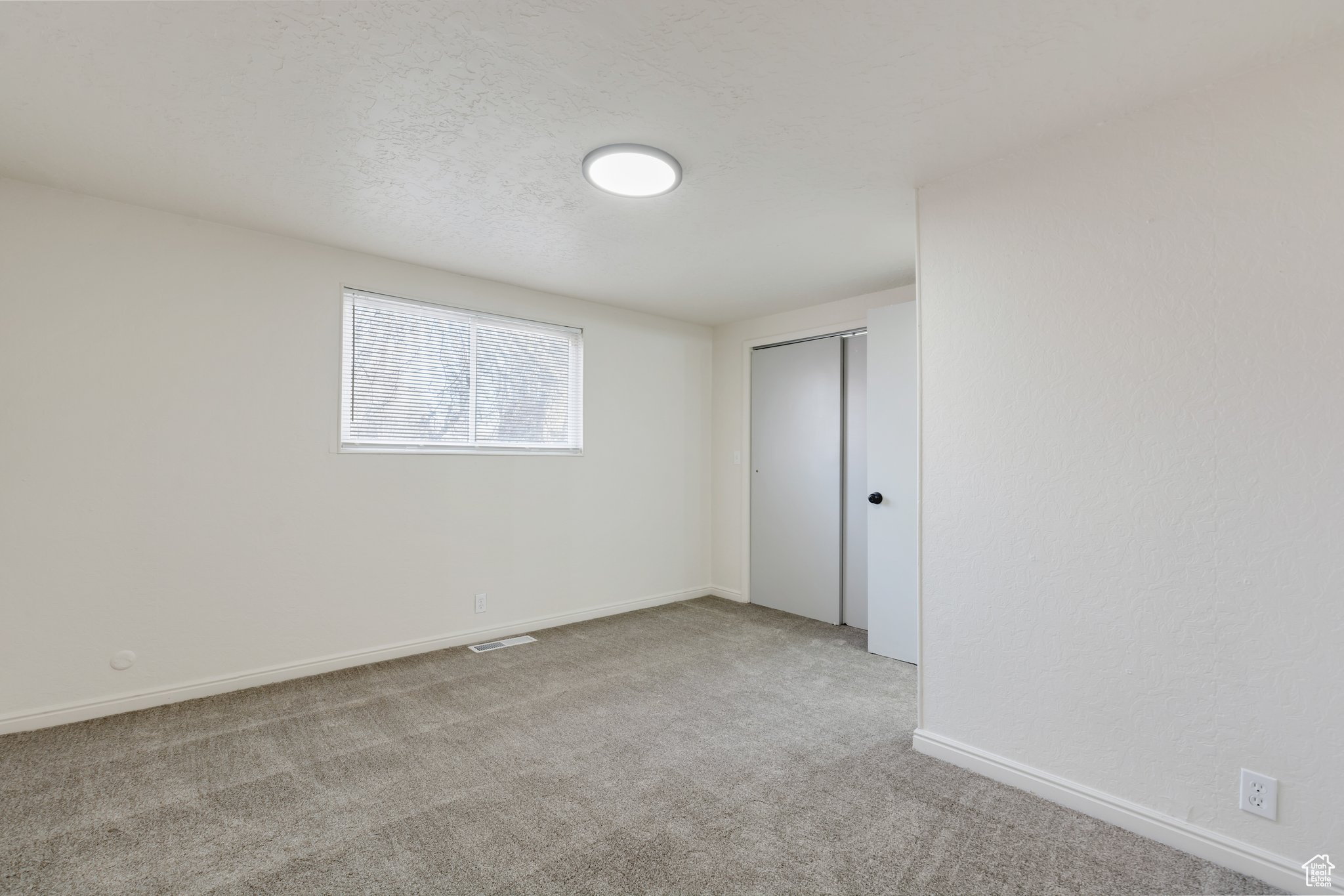 2811 S 3095 W
