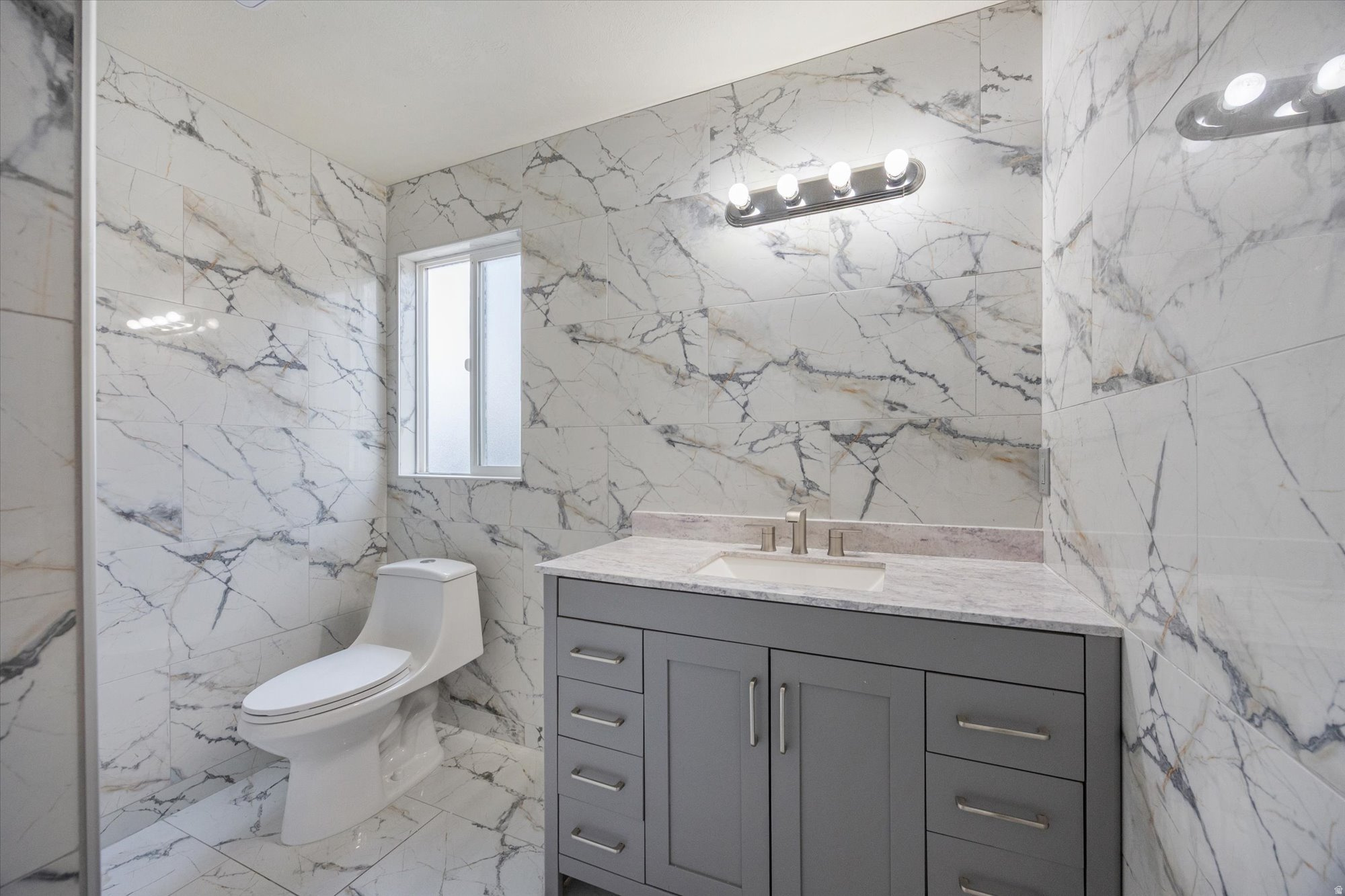 3788 W NEW VILLAGE RD