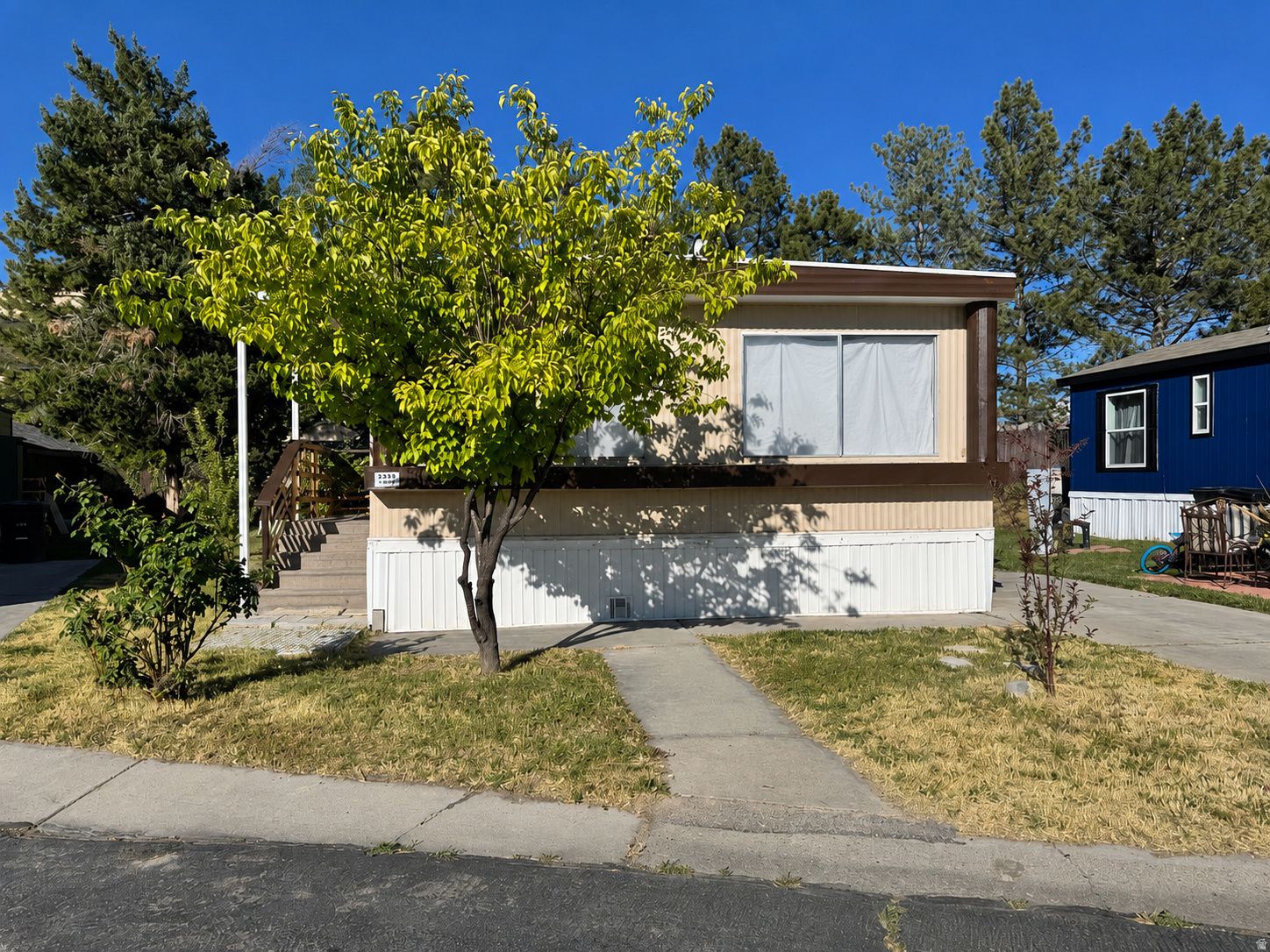 3355 S EASTCREST RD #127