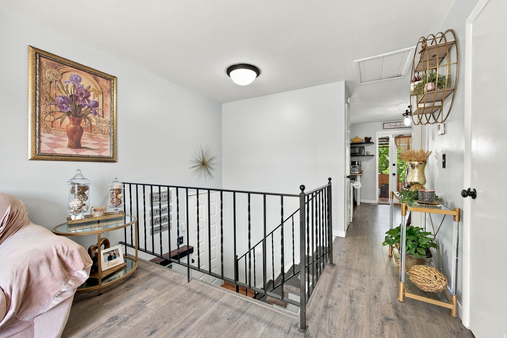 1466 W TWIN OAKS DR
