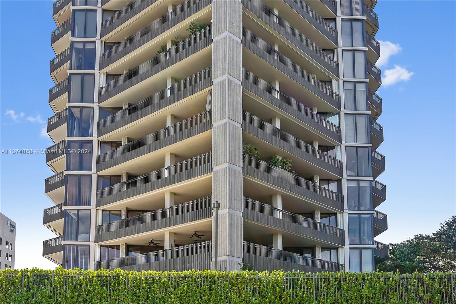 2901 S Bayshore Dr Unit: 3BC