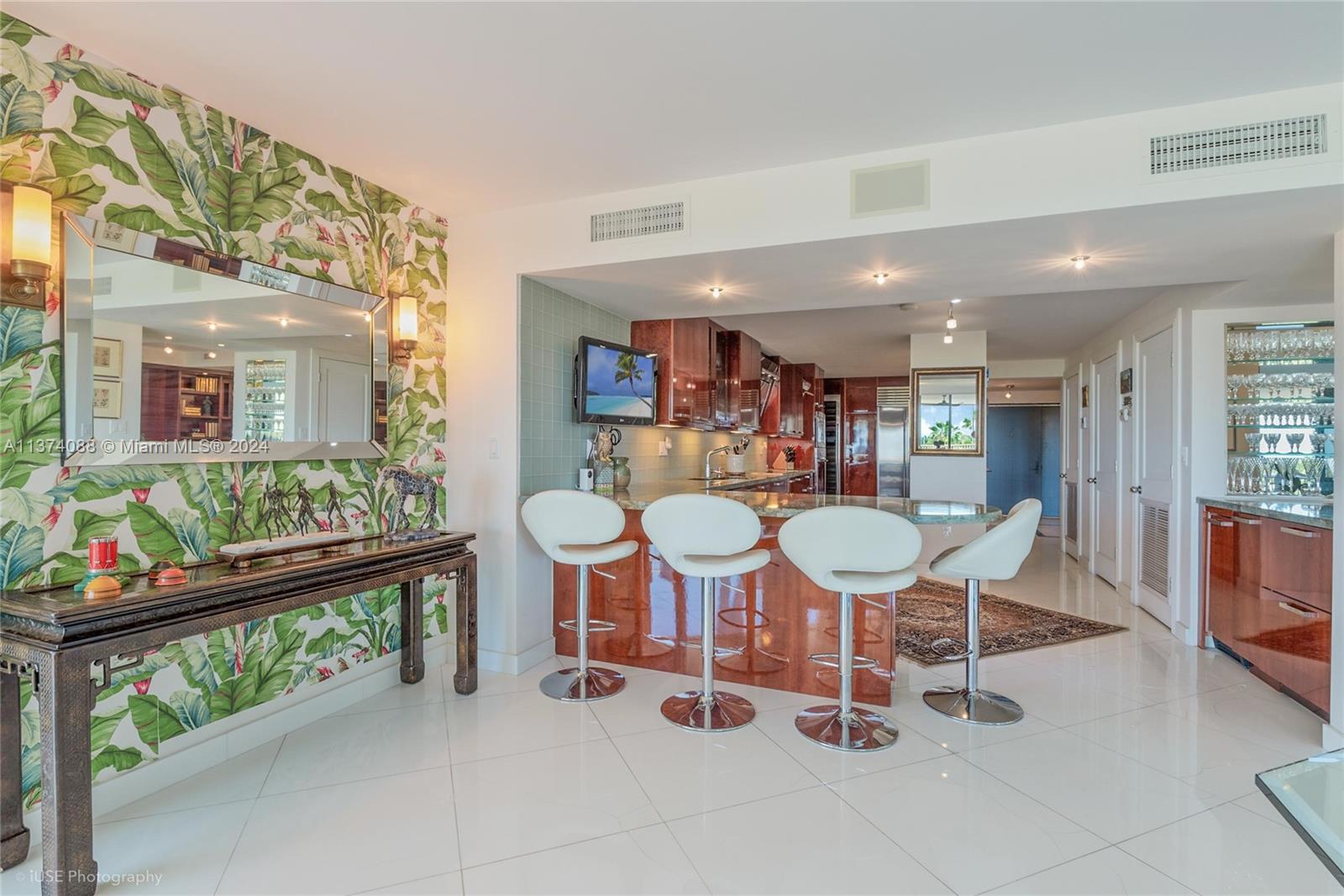 2901 S Bayshore Dr Unit: 3BC