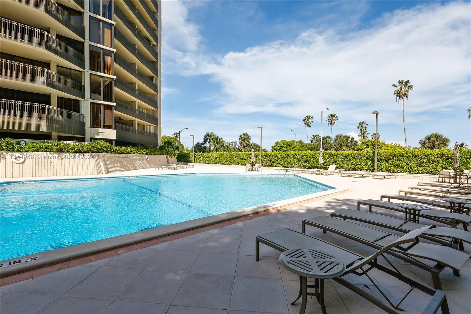 2901 S Bayshore Dr Unit: 3BC