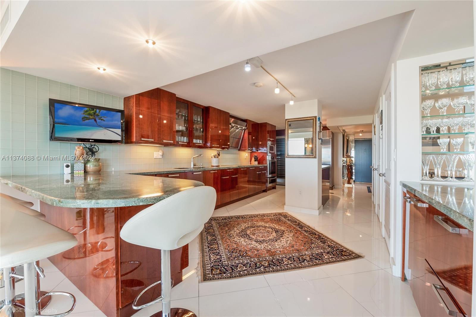 2901 S Bayshore Dr Unit: 3BC