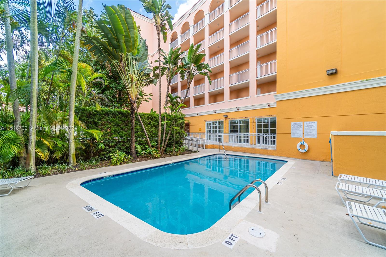 1 Alhambra Cir # 306