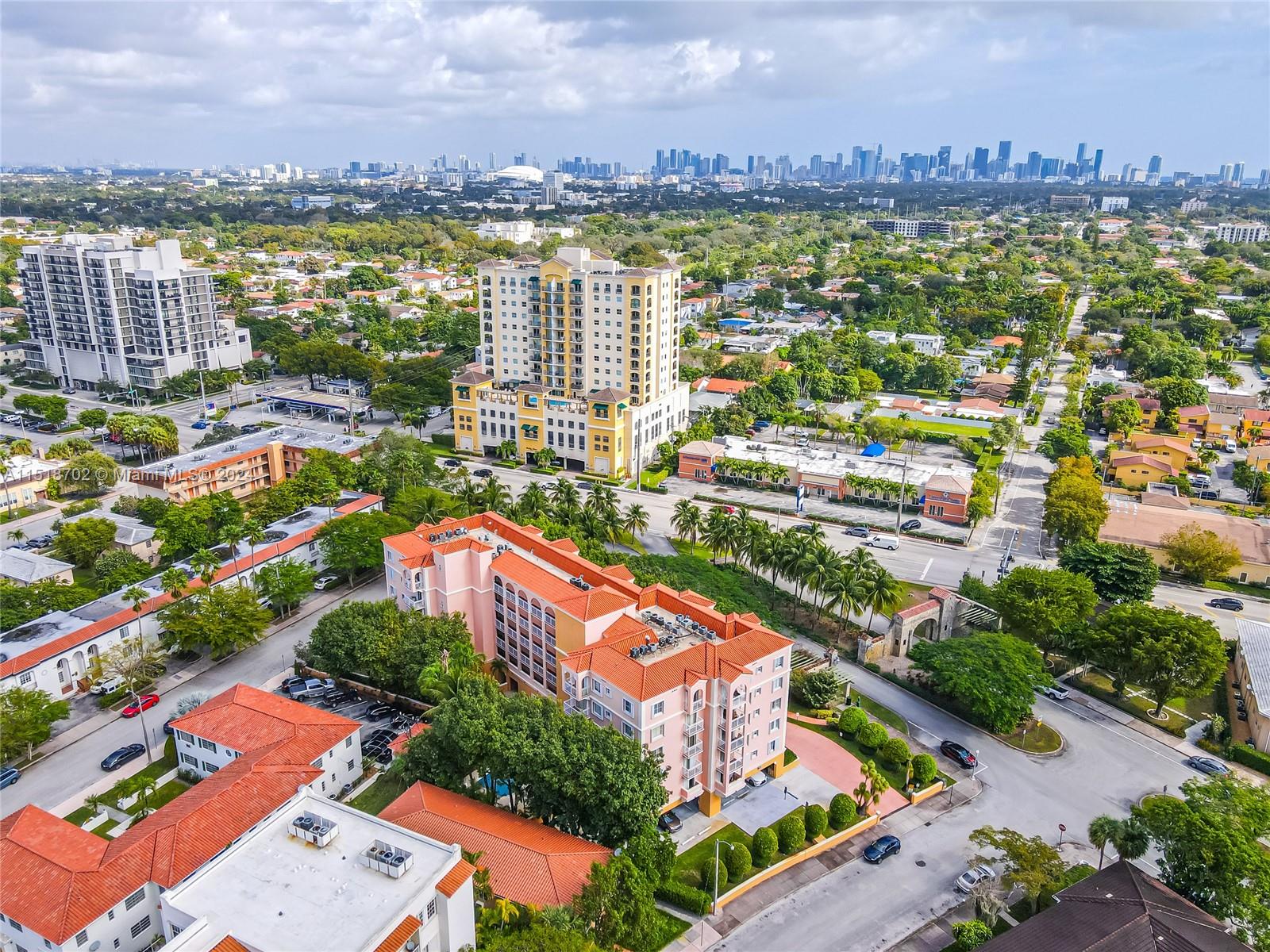 1 Alhambra Cir # 306