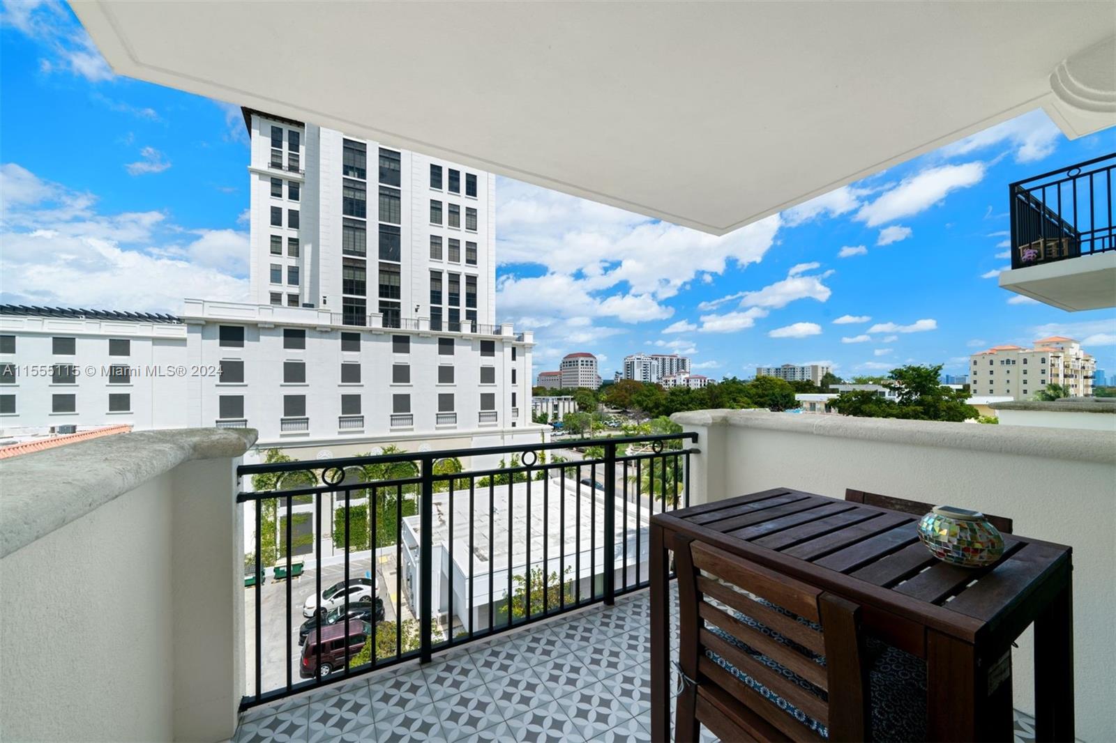 1300 Ponce De Leon Blvd # 502