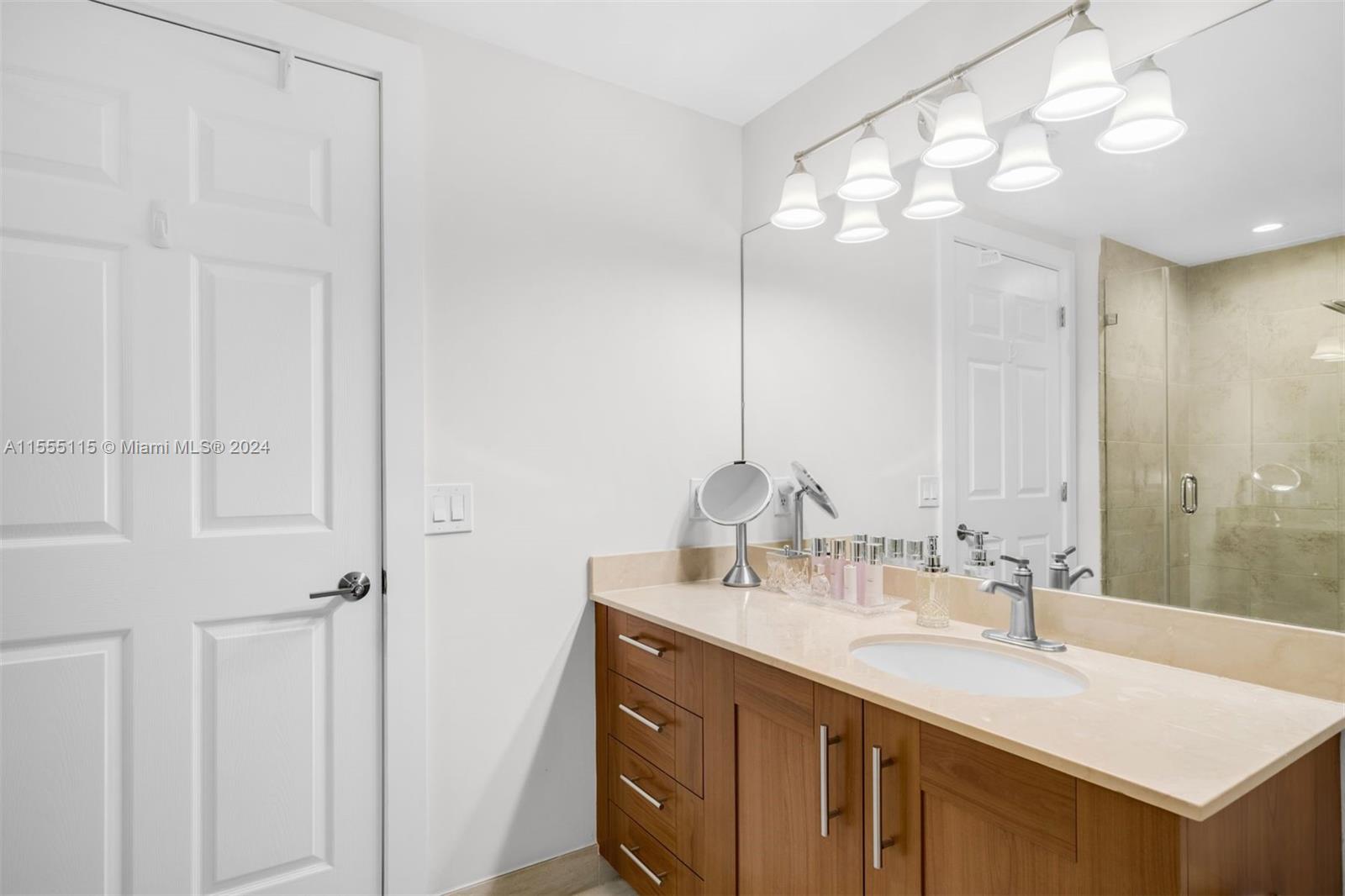 1300 Ponce De Leon Blvd # 502
