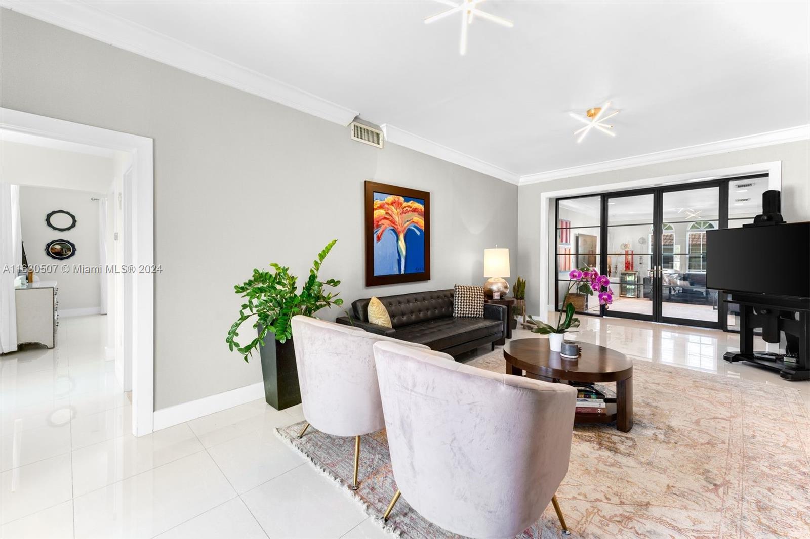 111 Edgewater Dr # 2A