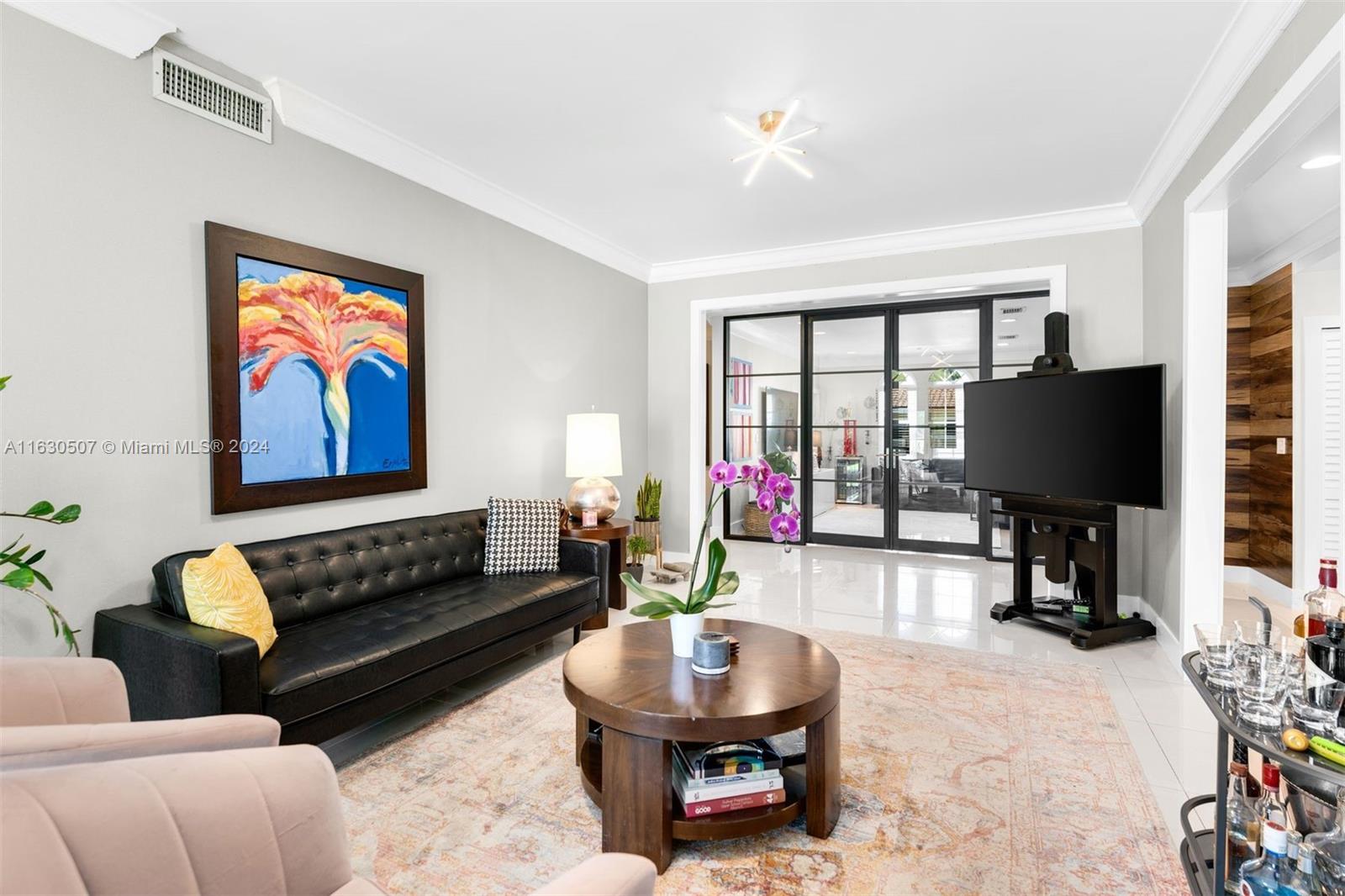 111 Edgewater Dr # 2A