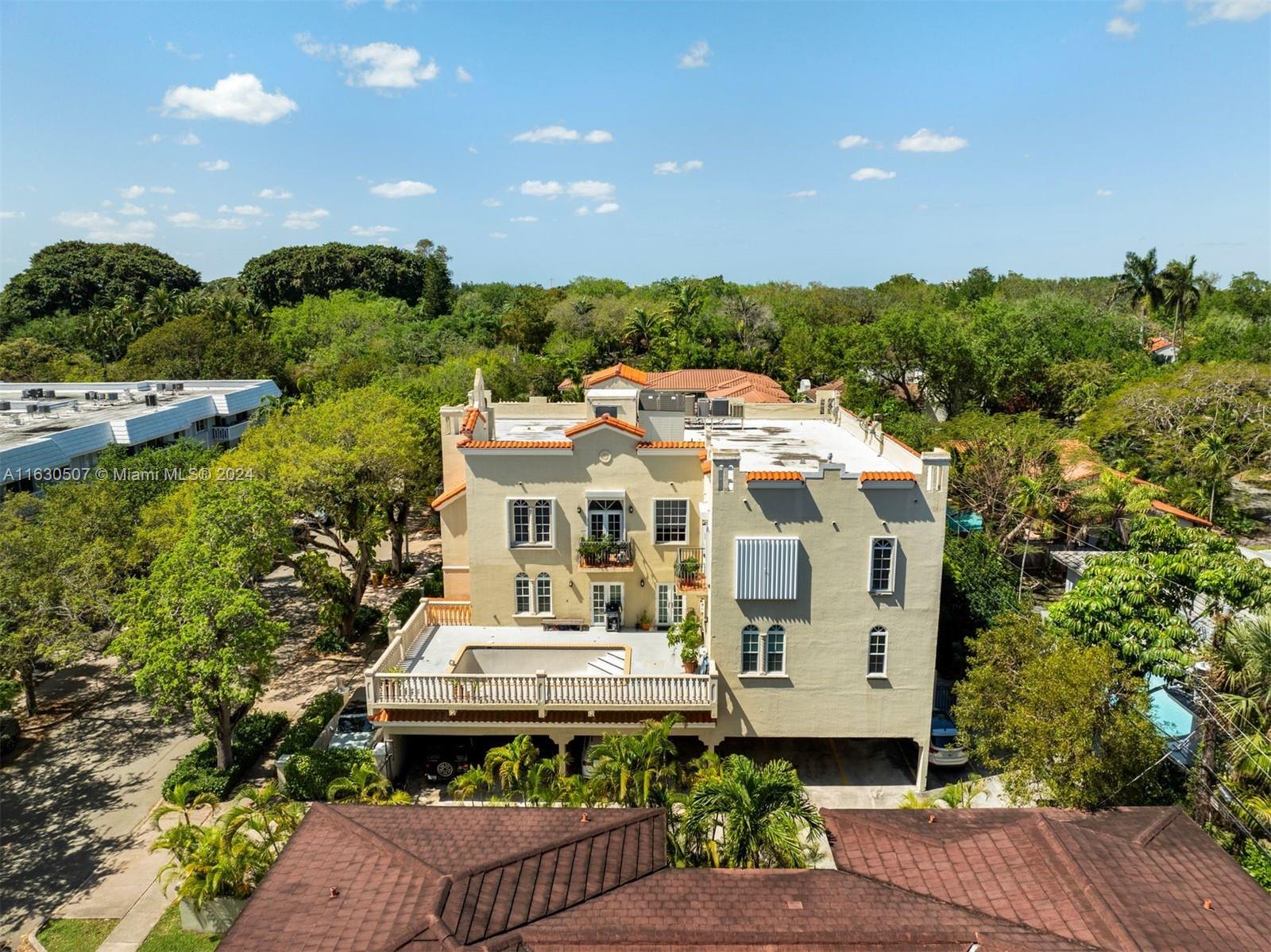 111 Edgewater Dr # 2A