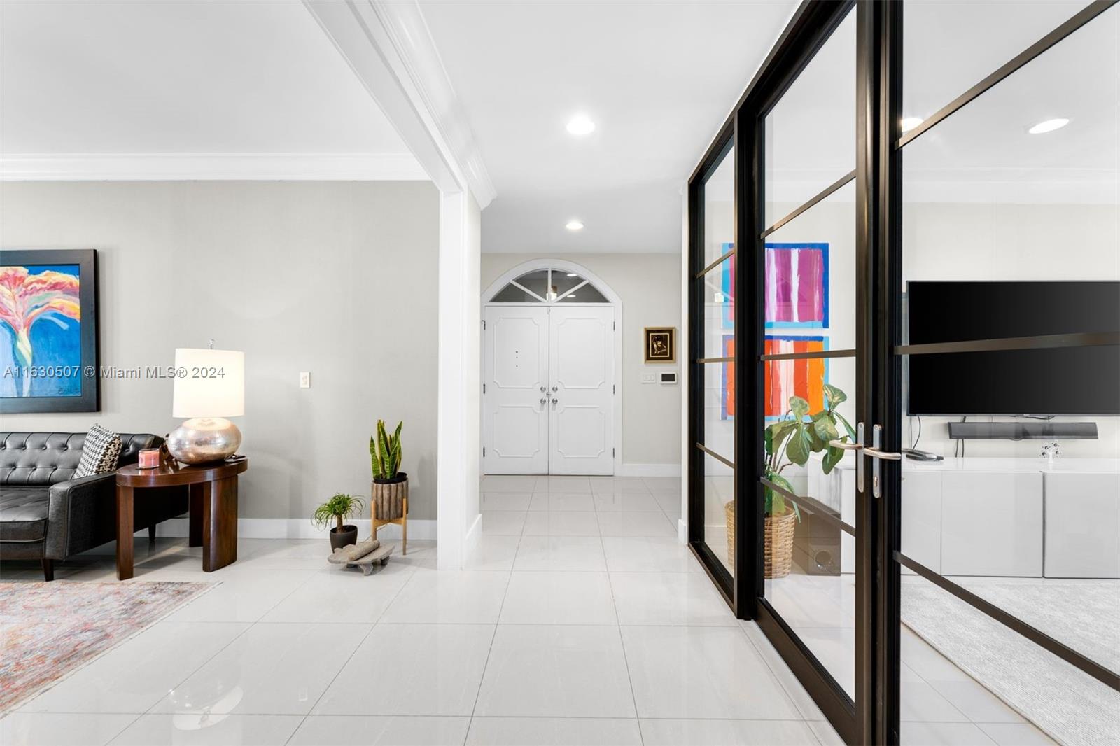 111 Edgewater Dr # 2A