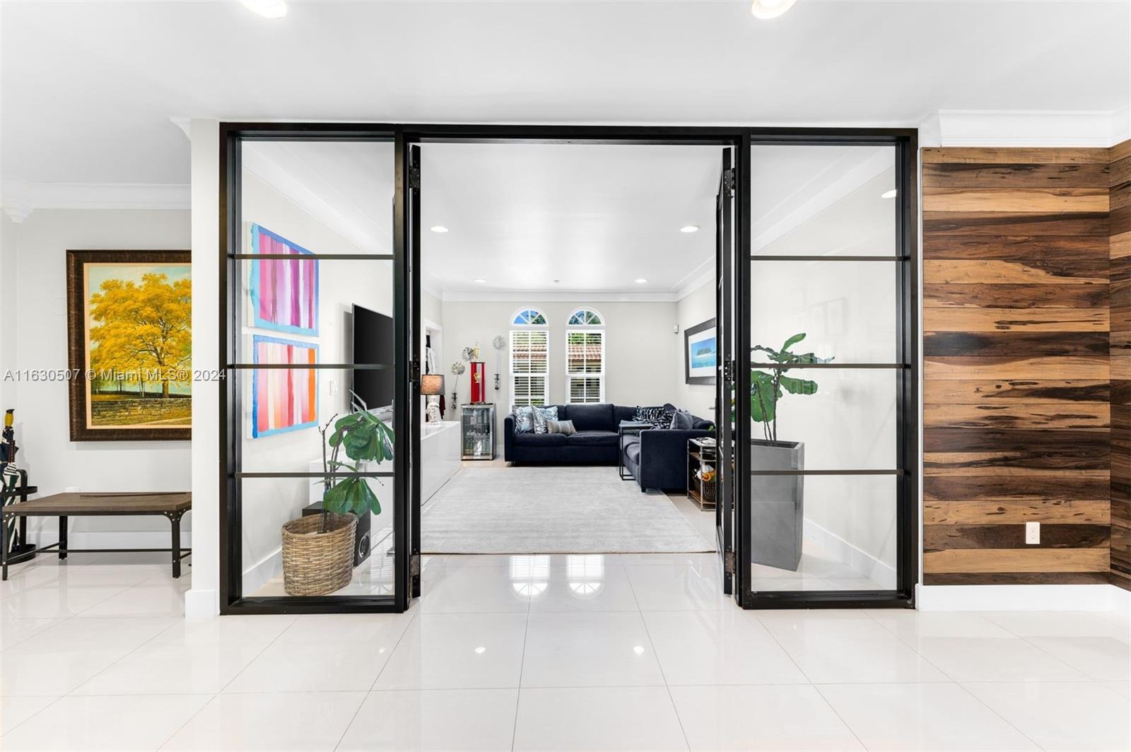 111 Edgewater Dr # 2A