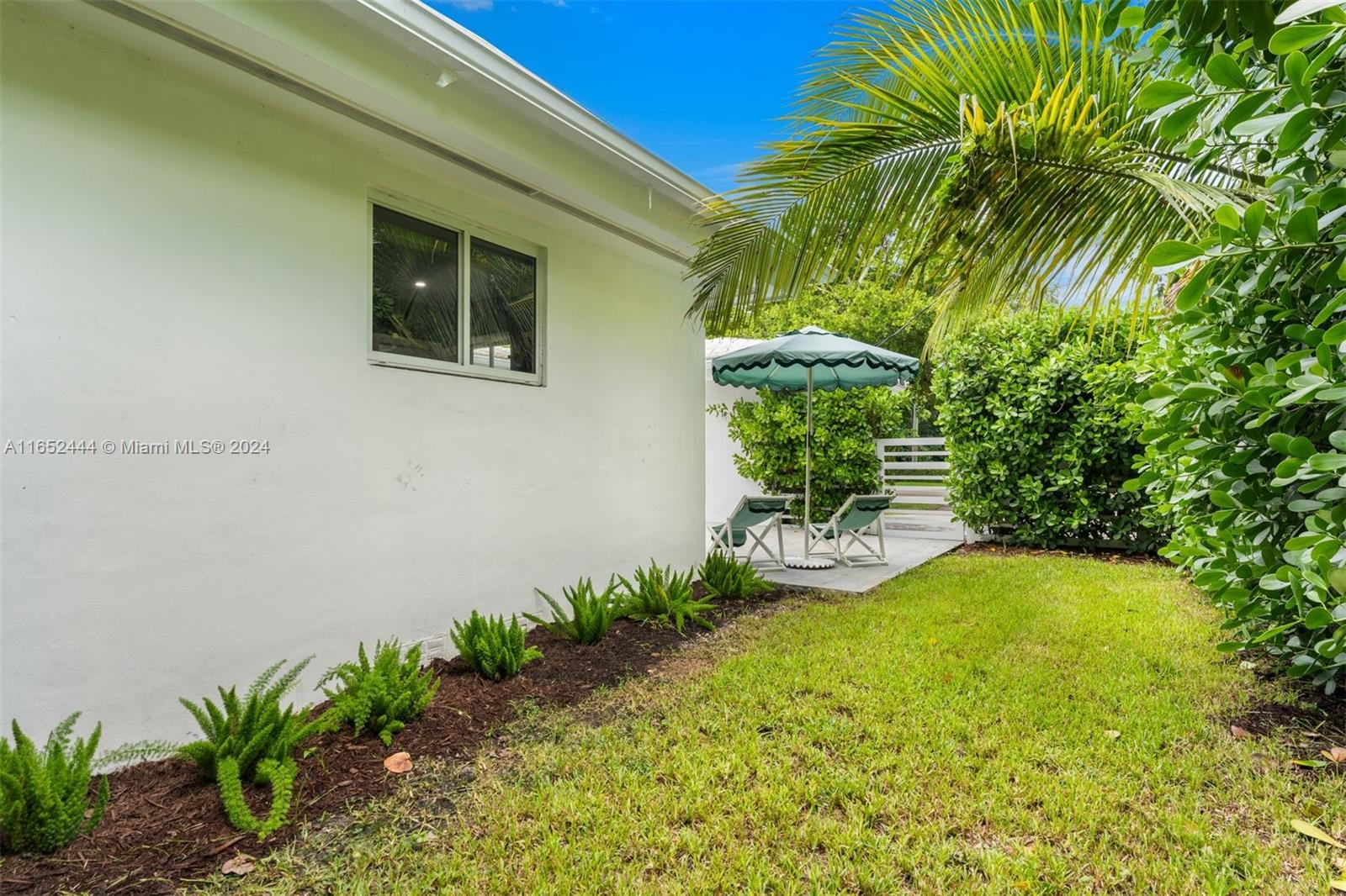 547 Giralda Ave