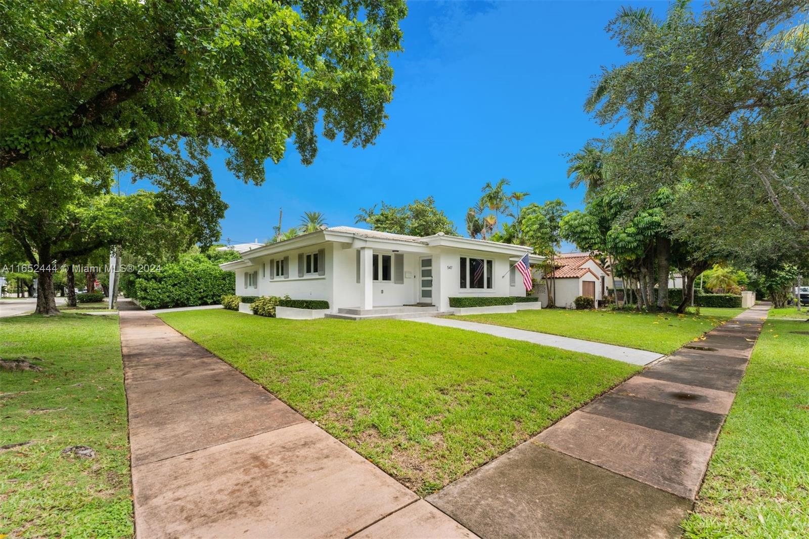 547 Giralda Ave