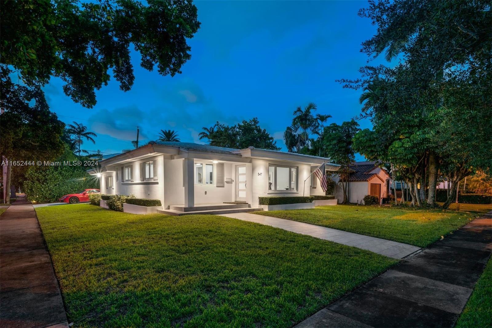 547 Giralda Ave