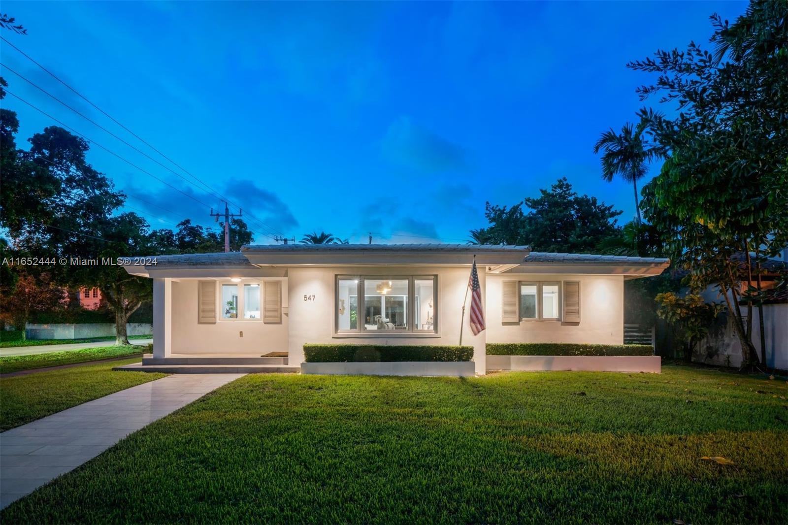 547 Giralda Ave
