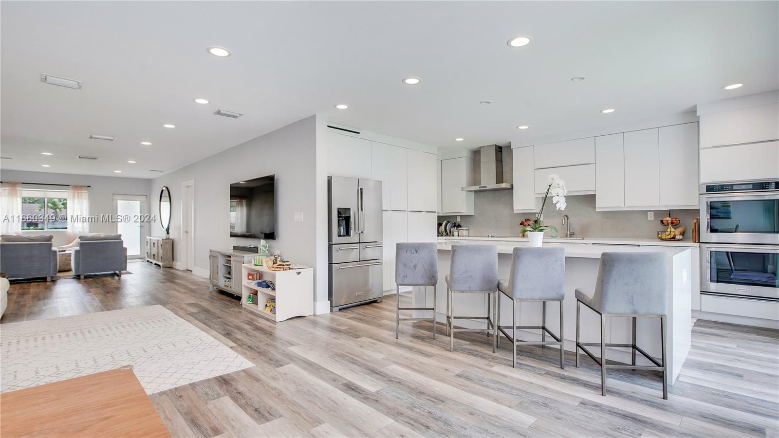 3601 SW 58th Ave