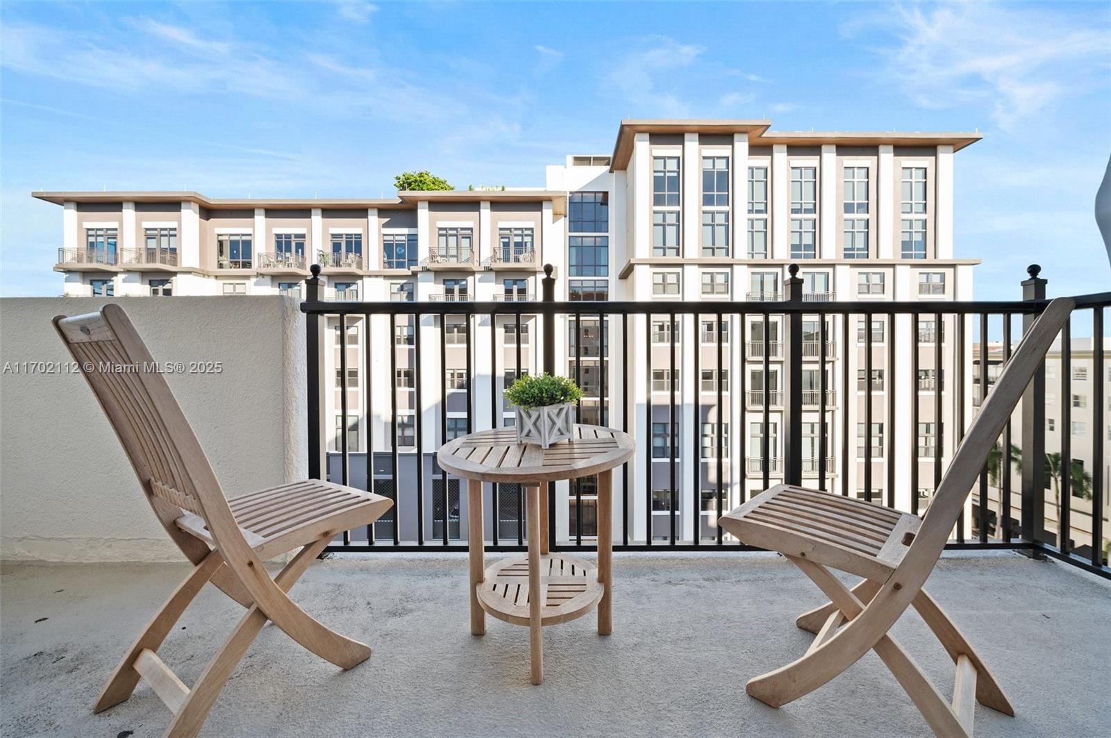 4100 Salzedo St # 816