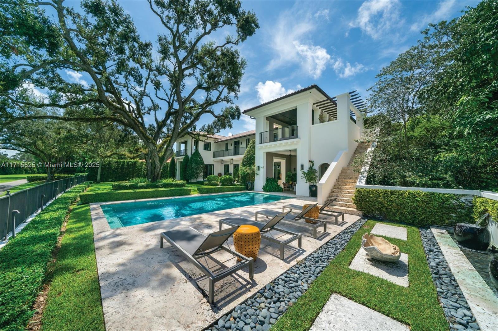 1221 Mariola Ct
