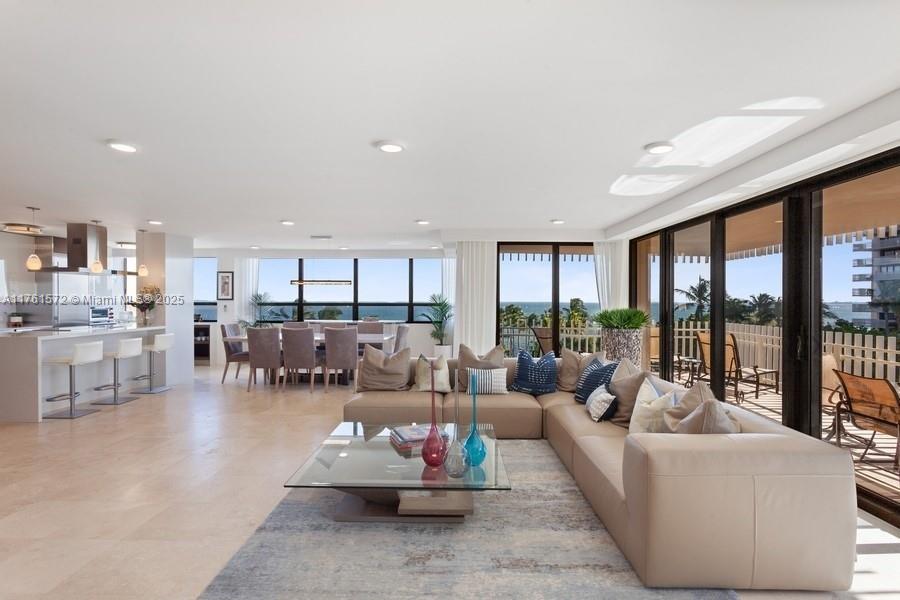 2 Grove Isle Dr # B502