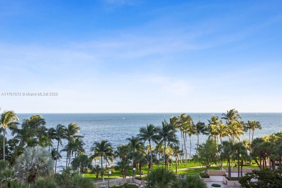 2 Grove Isle Dr # B502