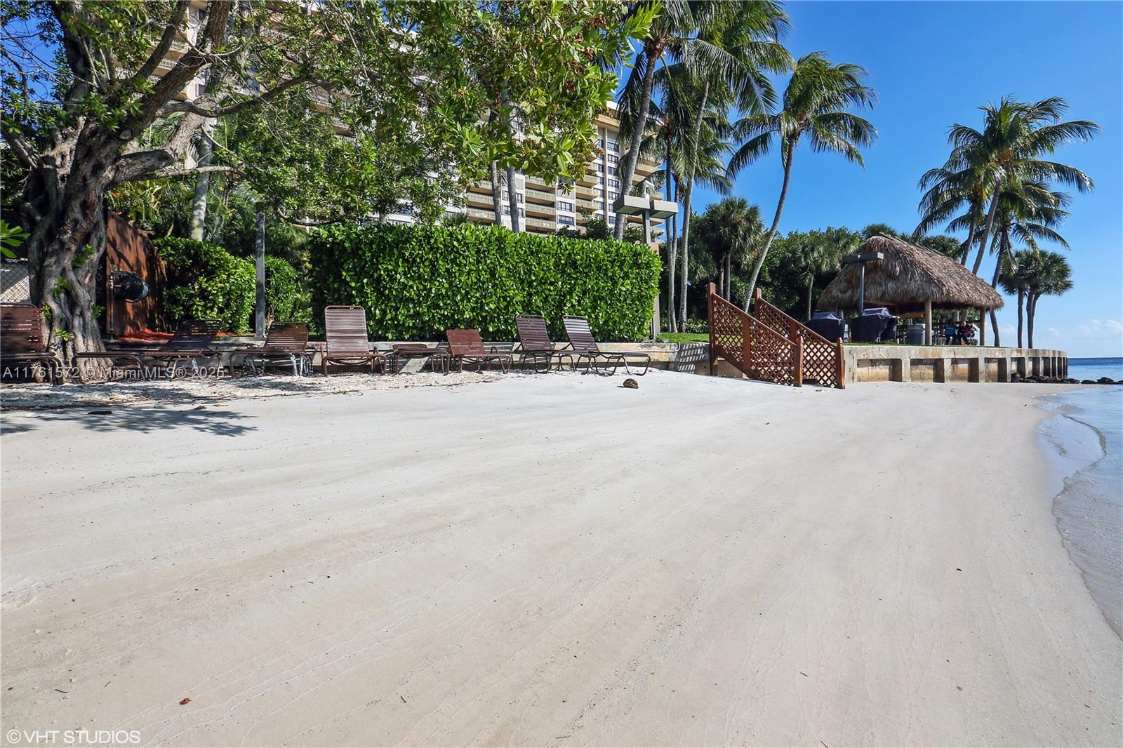 2 Grove Isle Dr # B502