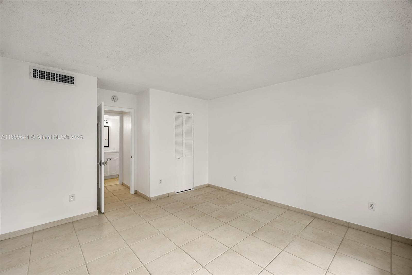 10780 N Kendall Dr # E11, Miami Unit: E11