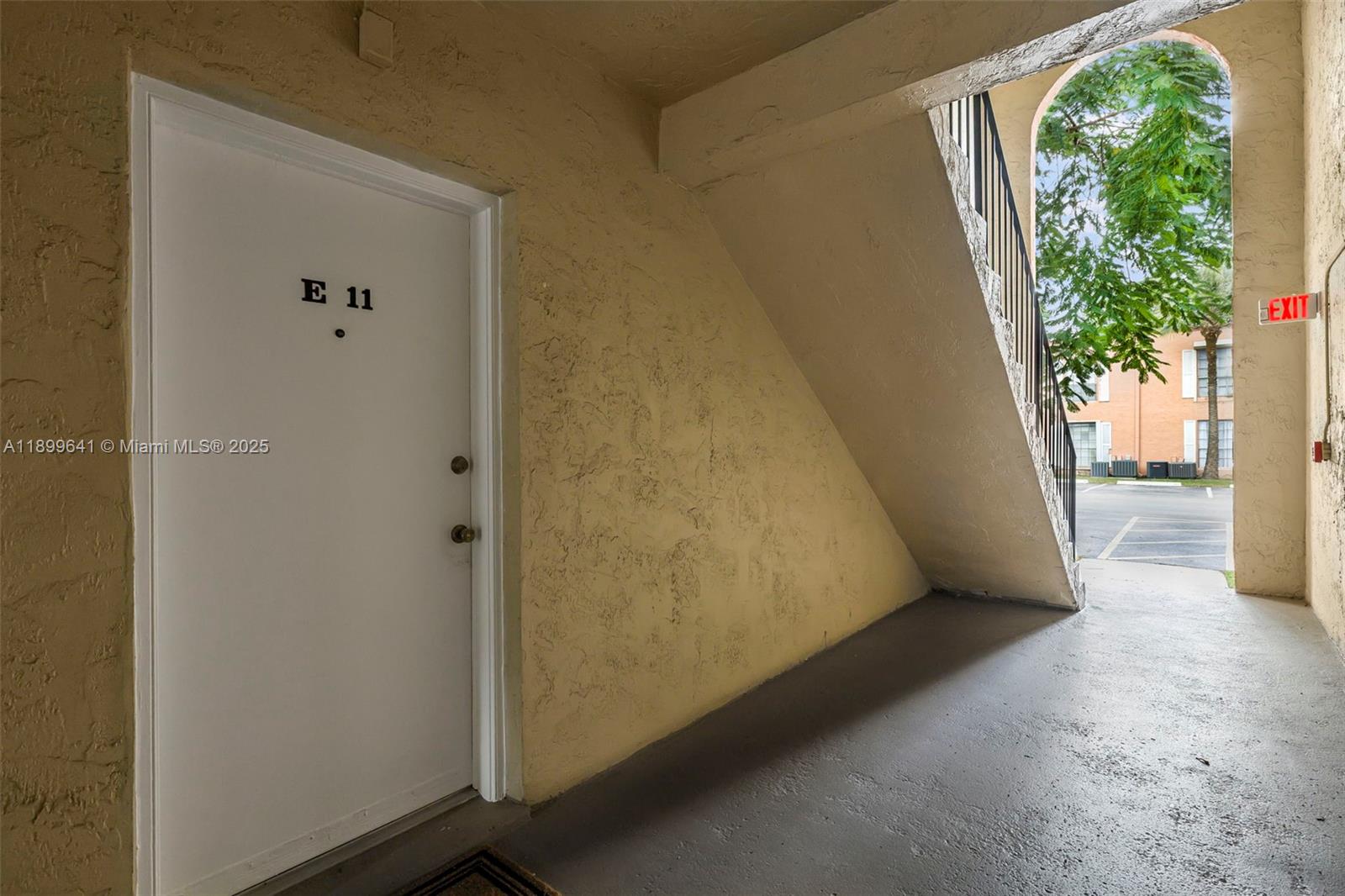 10780 N Kendall Dr # E11, Miami Unit: E11