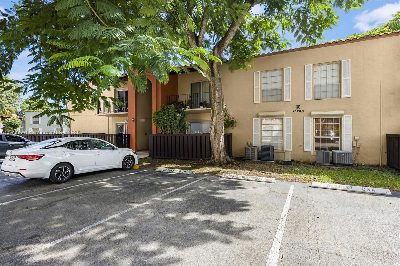 10780 N Kendall Dr # E11, Miami Unit: E11