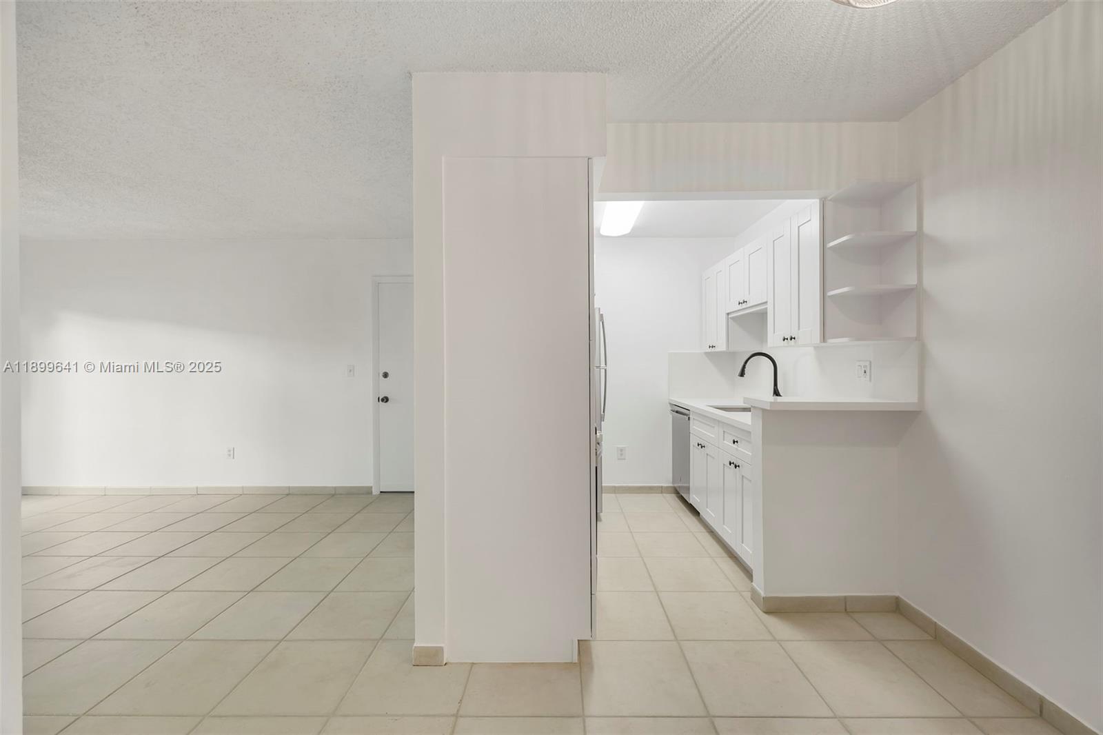 10780 N Kendall Dr # E11, Miami Unit: E11